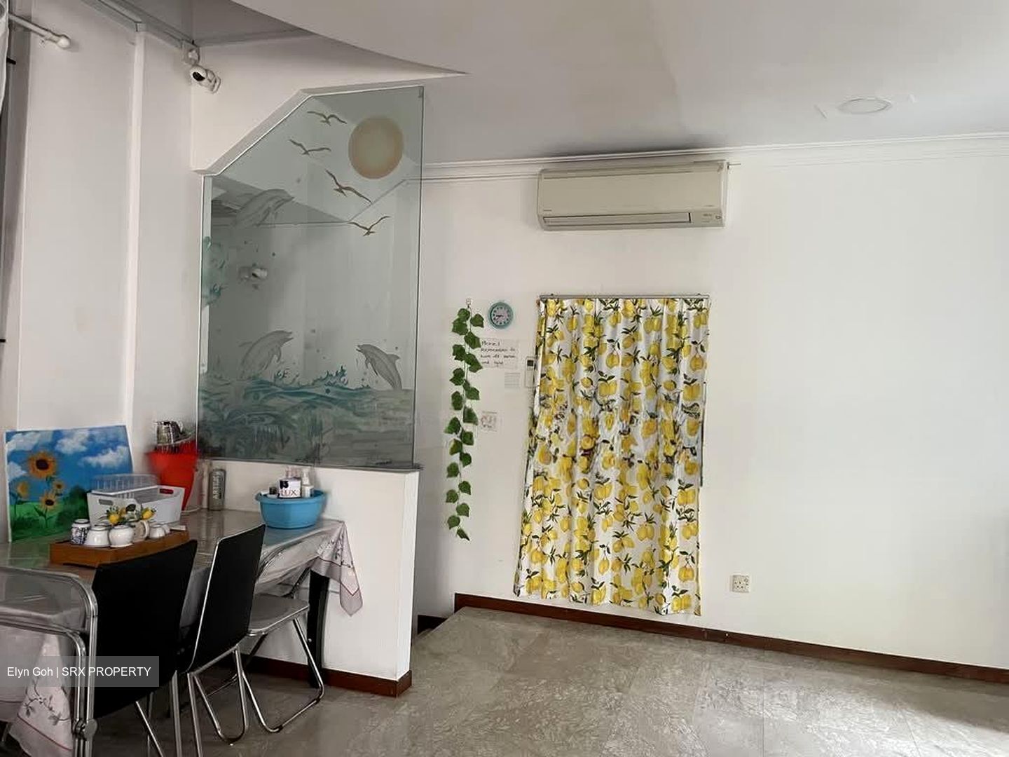 Lowland Road (D19), Terrace #599334841